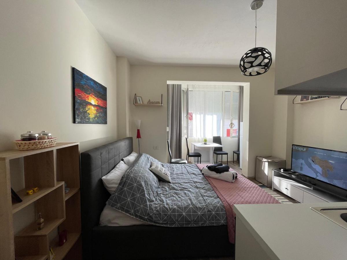 Lovely One Bedroom Studio In Tiranë Eksteriør bilde